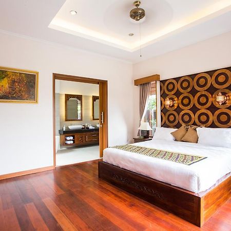 Villa DK - Bali Nusa Dua  Eksteriør billede